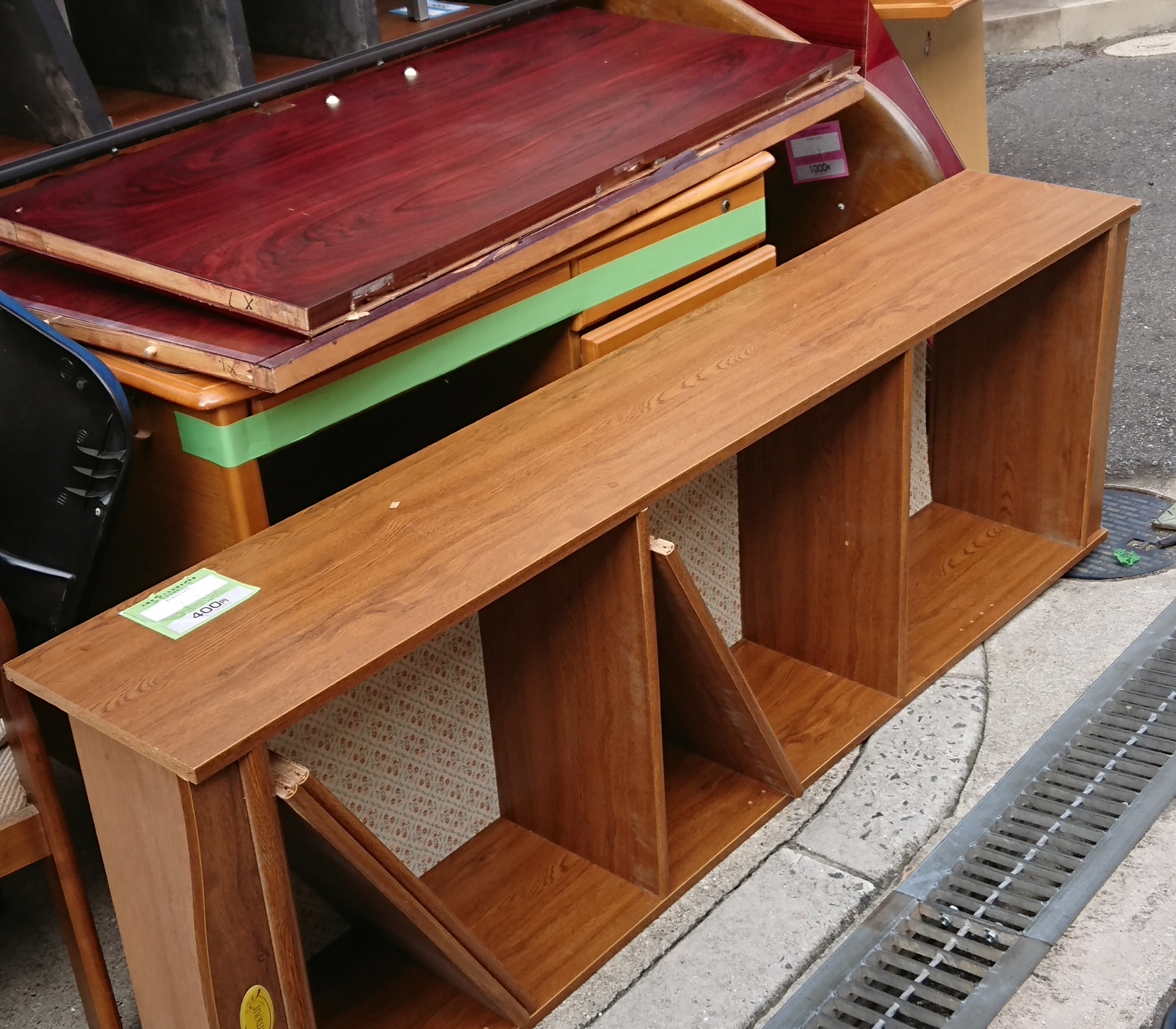 粗大ゴミのシールの貼り方はどうする？シールの購入方法や貼り方を紹介