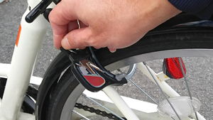 自転車の鍵が抜けない!原因と自分でできる簡単な対処法を解説