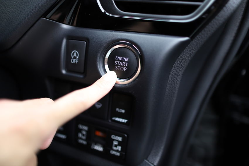 車のスマートキーとは？キーレスとの違いや使い方・メリットなどを紹介